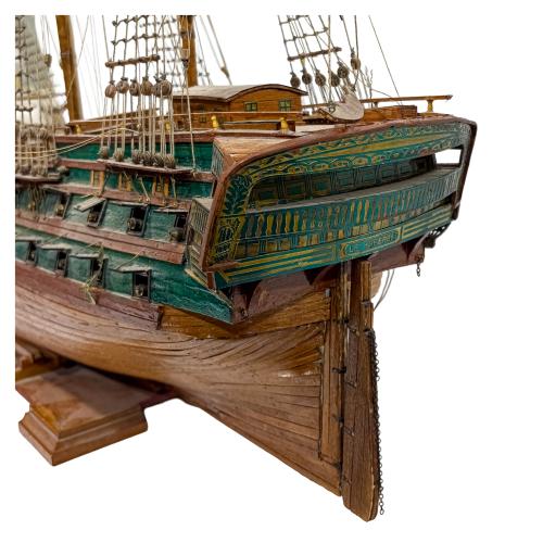 MAQUETA DE BUQUE DE LINEA FRANCÉS DE MEDIADOS DE S. XX