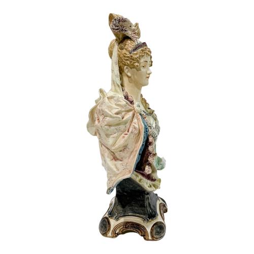 BUSTO DE DAMA EN PORCELANA DE PRINCIPIOS DEL S.XX