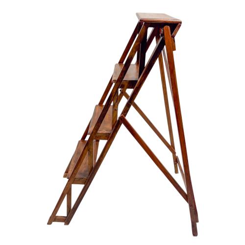 ESCALERA PLEGABLE PRIMER TERCIO DEL SIGLO XX