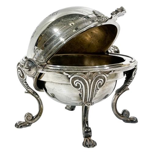 CAVIATERA EN METAL PLATEADO DE MEDIADOS DE SIGLO XX