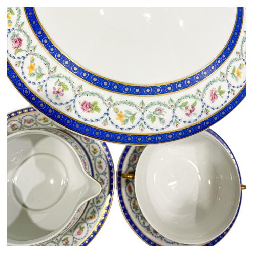VAJILLA EN PORCELANA DE LIMOGES PARA 12 SERVICIOS