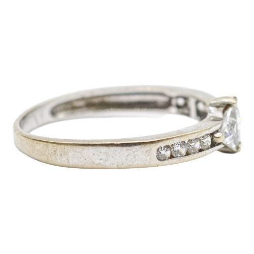 ANILLO CON CIRCONITAS
