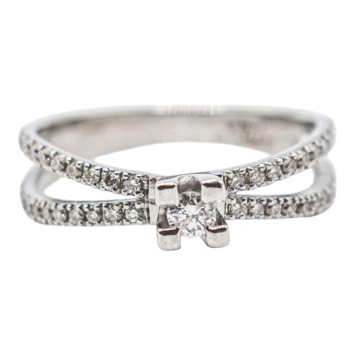 ANILLO CON BRILLANTES