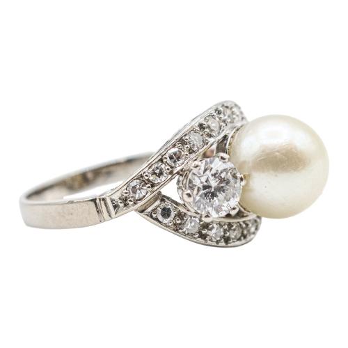 SORTIJA CON PERLA Y DIAMANTES, DE LOS AÑOS 50