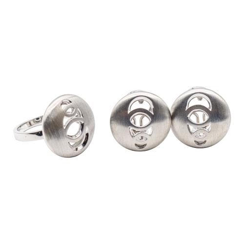 PENDIENTES Y ANILLO DE DISEÑO