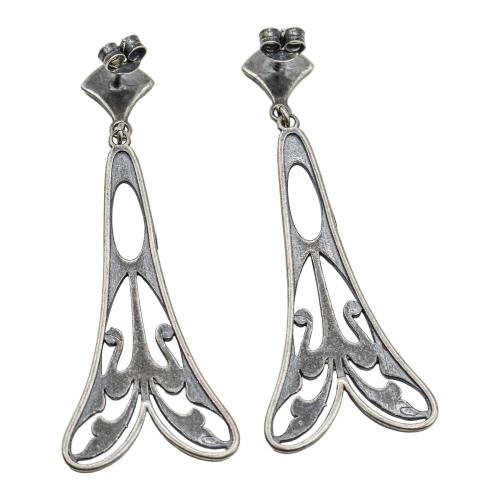 PENDIENTES DE ESTILO MODERNISTA