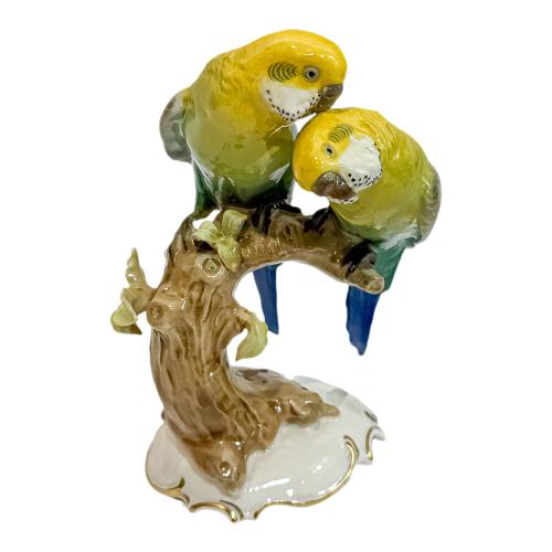 FIGURA EN PORCELANA HUTCHENREUTHER 