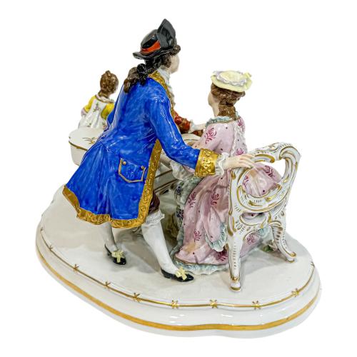 FIGURA EN PORCELANA ALEMANA DE MEDIADOS DEL S.XX