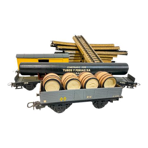 COLECCIÓN DE PIEZAS DE TRENES