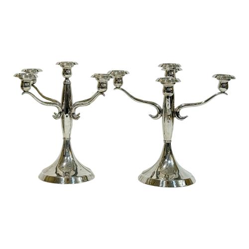 PAREJA DE CANDELABROS EN PLATA  DEL ÚLTIMO CUARTO DEL S.XX