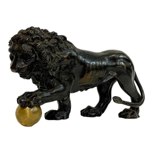 FIGURA EN BRONCE DE LA PRIMERA MITAD DE SIGLO XX