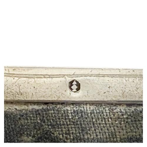 CAJA TABAQJUERA EN PLATA DE MEDIADOS DEL S.XX