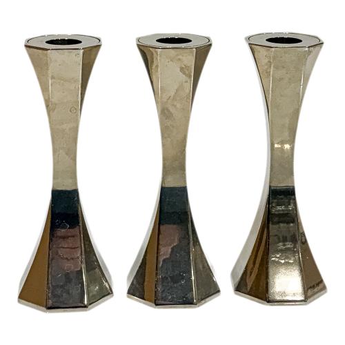 TRES CANDELEROS DE DISEÑO