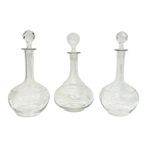 TRES BOTELLAS LICORERAS DEL PRIMER TERCIO DEL S.XX