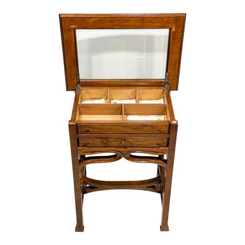 MUEBLE COSTURERO MODERNISTA DE PRINCIPIOS DEL S.XX
