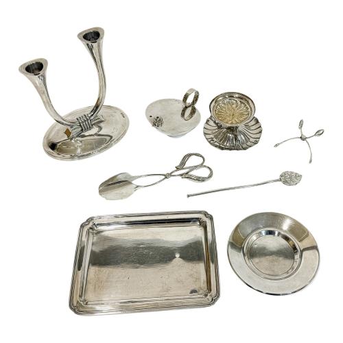CONJUNTO DE PIEZAS EN PLATA DE MEDIADOS DELS .XX