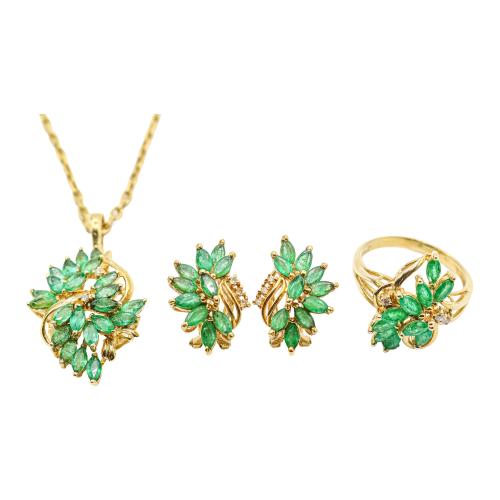 CONJUNTO CON ESMERALDAS
