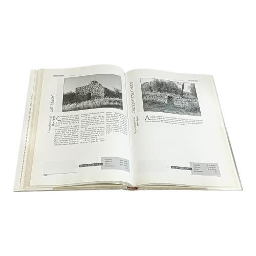 CUATRO LIBROS SOBRE ARQUITECTURA EN PEDRA SECA
