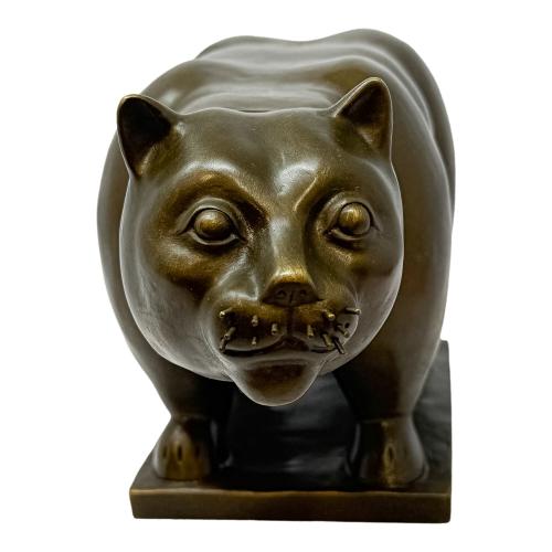 FIGURA EN BRONCE