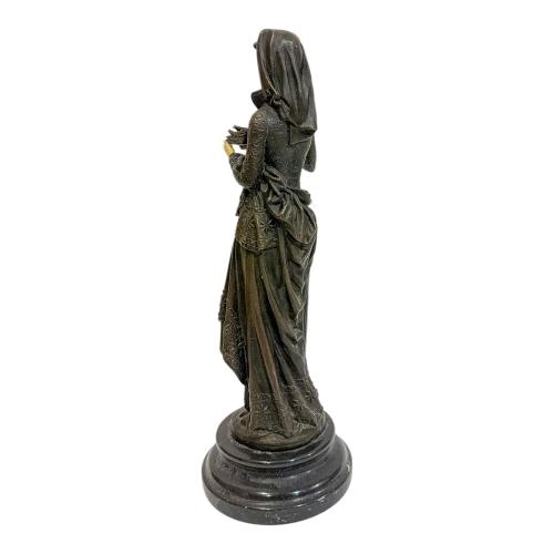 FIGURA EN BRONCE ESTILO CRISOELEFANTINA