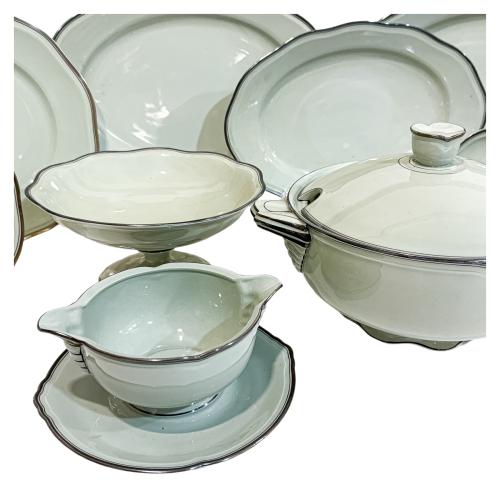 VAJILLA DE PORCELANA CHECOESLOVACA DE LOS AÑOS 40
