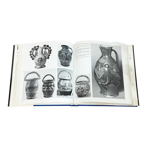 LOTE DE 7 LIBROS DE ARTE POPULAR
