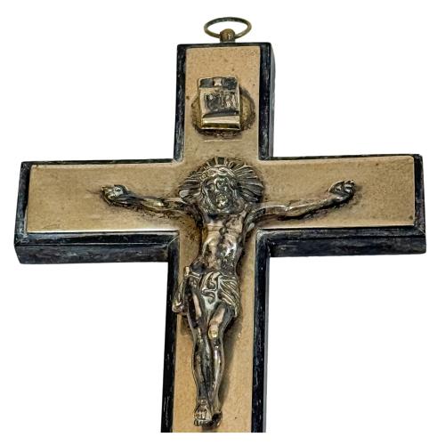 TRES CRUCIFIJOS EN PLATA DEL PRIMER TERCIO DEL S.XX