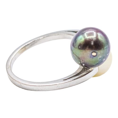 ANILLO CON PERLAS DE CAPARROS