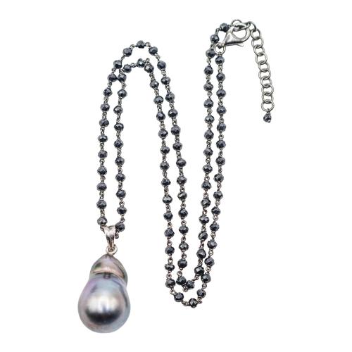GARGANTILLA CON DIAMANTES NEGROS Y PERLA GRIS