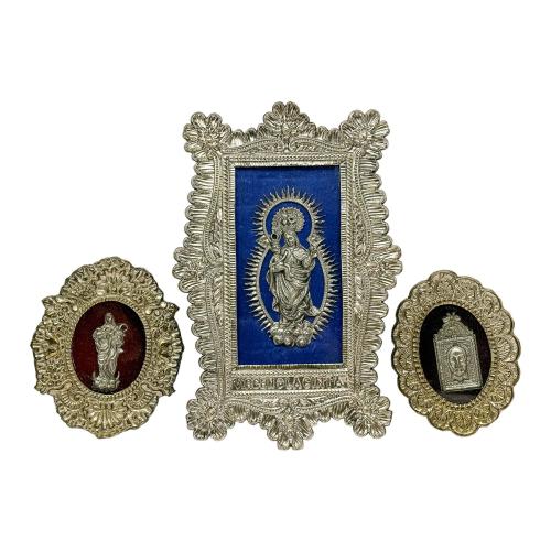 TRES IMAGENES RELIGIOSAS ENMARCADAS DE MEDIADOS DEL S.XX