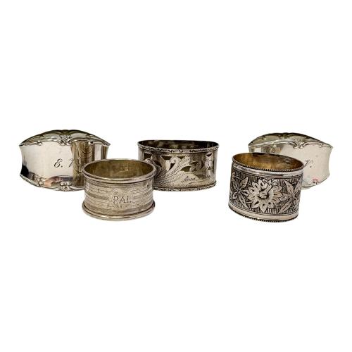 CINCO ARGOLLAS DE PLATA DE MEDIADOS S. XX 