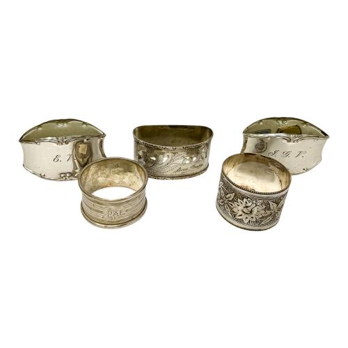 CINCO ARGOLLAS DE PLATA DE MEDIADOS S. XX 