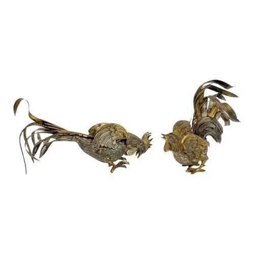 PAREJA DE FIGURAS DE GALLOS EN PLATA