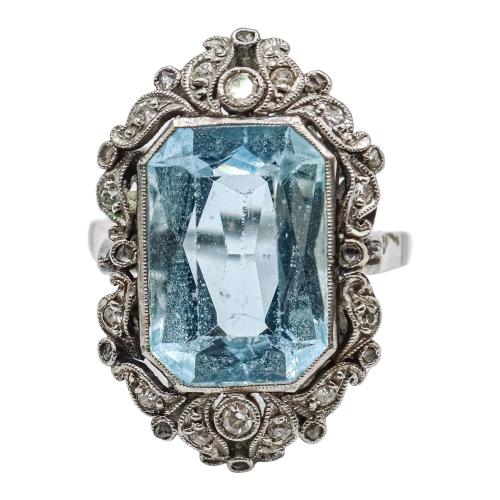SORTIJA CON AGUAMARINA Y DIAMANTES, DE LOS AÑOS 40
