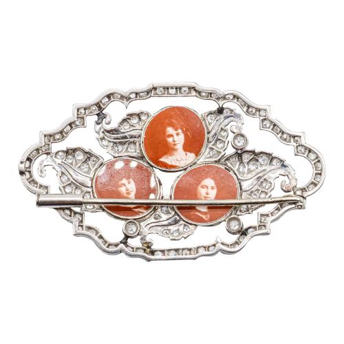 BROCHE CON DIAMANTES DE LOS AÑOS 30-40