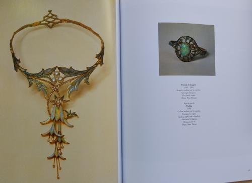 ALPHONSE MUCHA: LE TRIOMPHE DE L'ART NOUVEAU