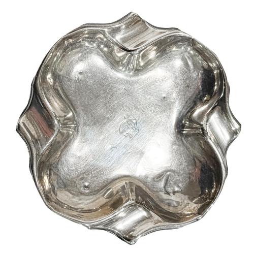 CONJUNTO DE PEQUEÑOS CENTRITOS EN PLATA ÚLITMO CUARTO S.XX