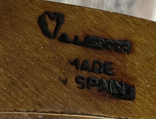 ESCALERA DE BIBLIOTECA DE MEDIADOS DE SIGLO XX