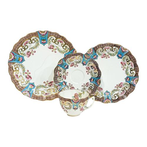 JUEGO DE CAFÉ EN PORCELANA CENTROEUROPEA PRIMER TERCIO S. XX