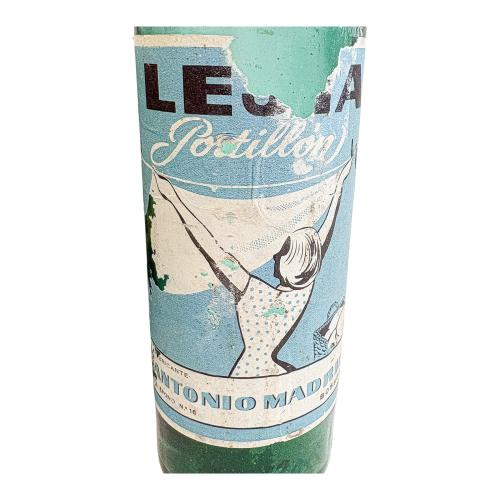 CONJUNTO DE LATAS Y BOTELLA DE PPS. S.XX
