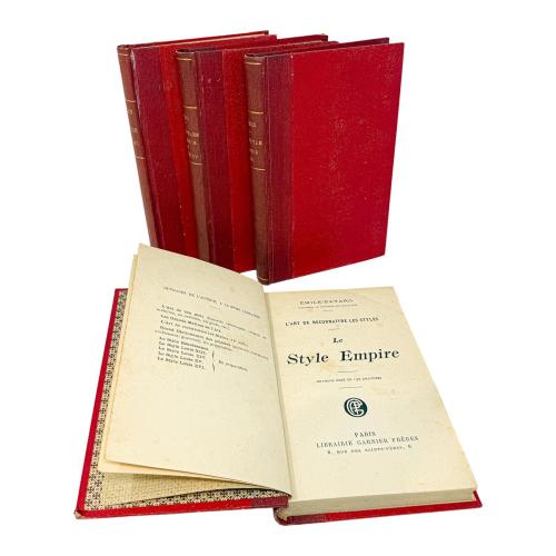 CUATRO LIBROS DE ESTILOS ARTISTICOS EN FRANCÉS