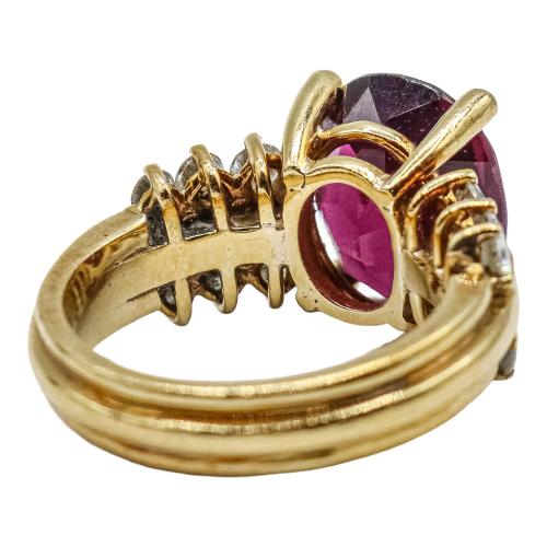 ANILLO CON GRANATE Y BRILLANTES