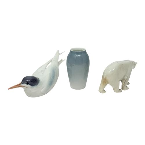 TRES PORCELANAS DANESAS DEL ÚLTIMO TERCIO S. XX