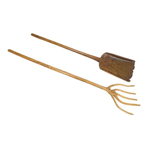 DOS UTENSILIOS DE LABRANZA DE LA PRIMERA MITAD DE S. XX
