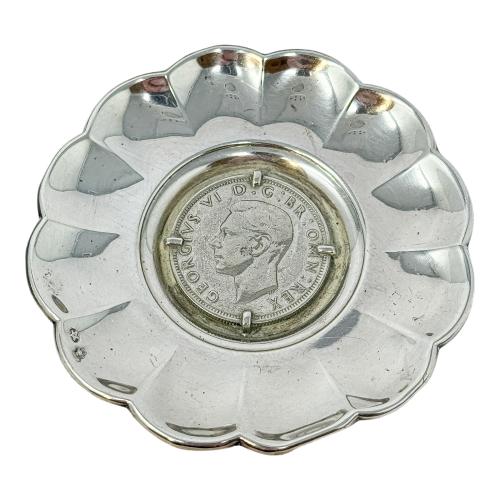 CINCO PEQUEÑOS CENTRITOS EN PLATA DE MEDIADOS DE SIGLO XX