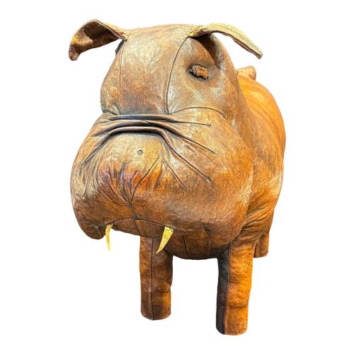 FIGURA DECORATIVA EN CUERO DIMITRI OMERSA PARA ALMAZÁN