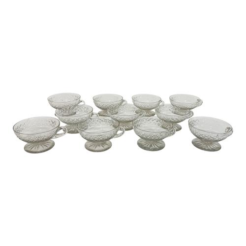 CONJUNTO DE 11 TACITAS EN CRISTAL DE MEDIADOS DEL S.XX