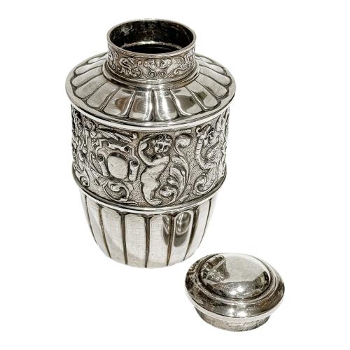PEQUEÑO TARRO EN PLATA DE MEDIADOS DEL S.XX