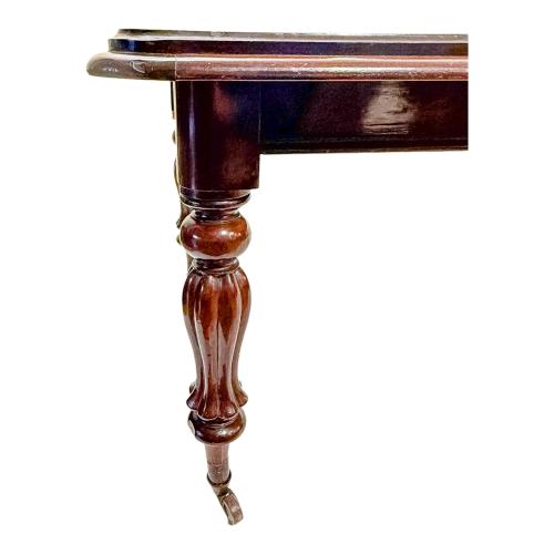 MESA DE COMEDOR VICTORIANA DE LA SEGUNDA MITAD DE SIGLO XIX