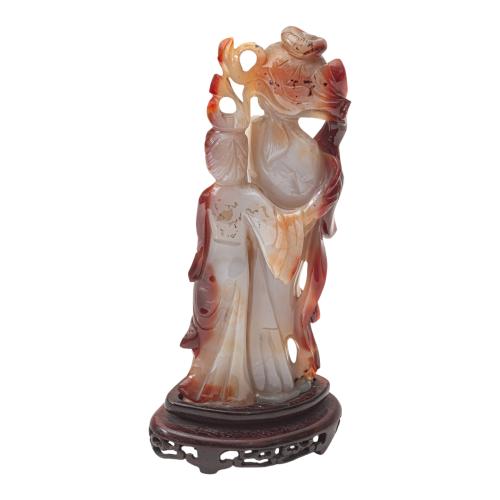 GEISHA EN ÁGATA DE MEDIADOS DEL SIGLO XX
